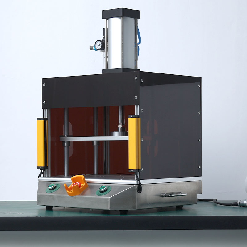 SalzburgAir tightness test fixture